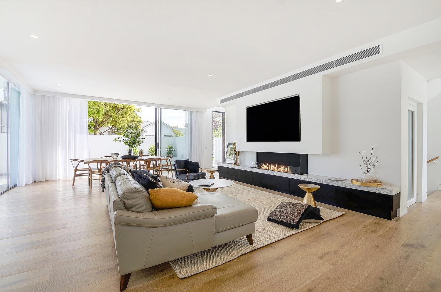 EcoSmart Fire Flex 68BY Bay Ethanol Fireplace Insert